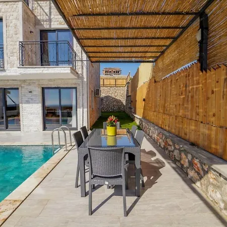 Вилла Legendary 1 *